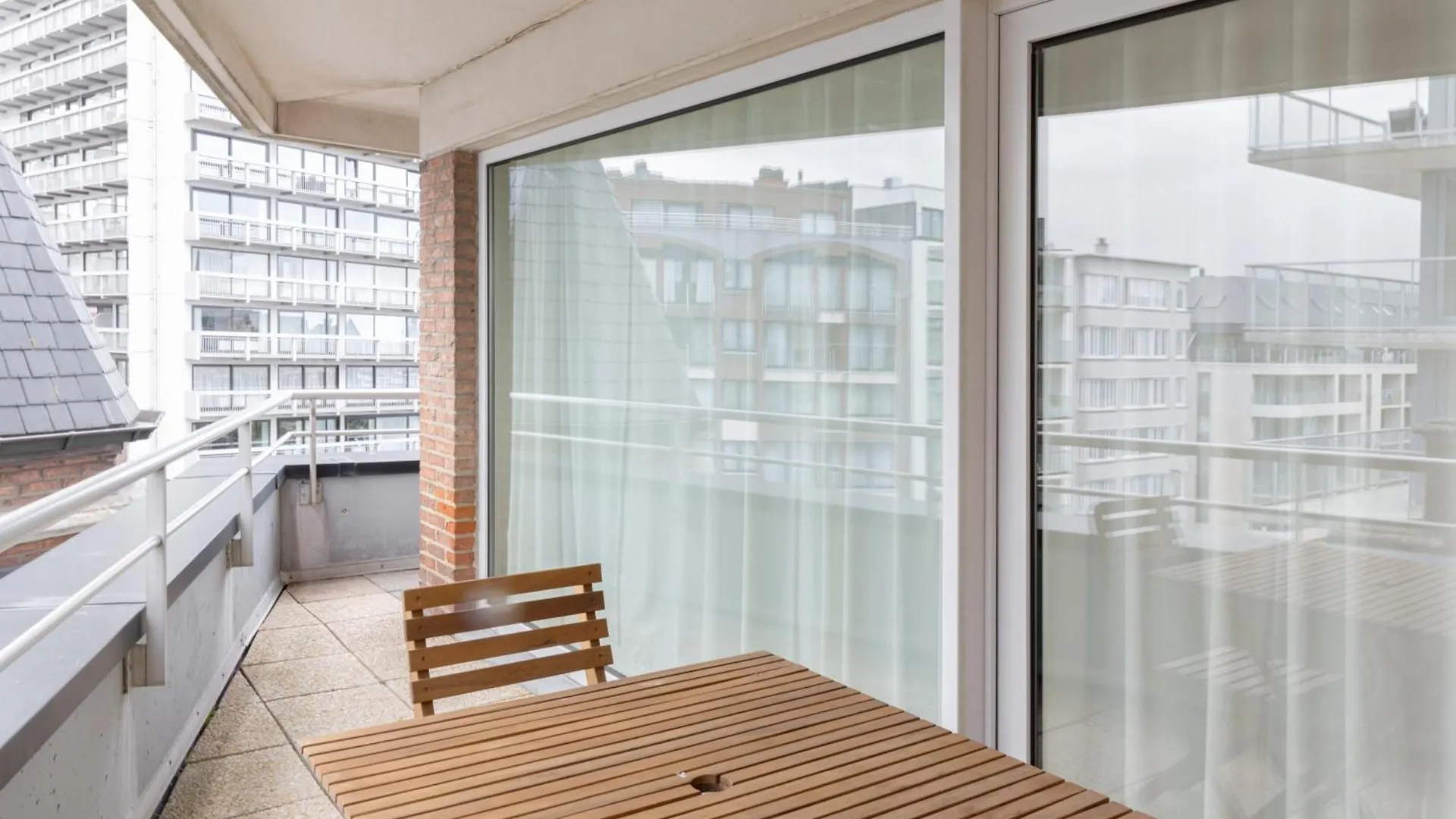Appartement Leo & De Walvis Ostend Apartment